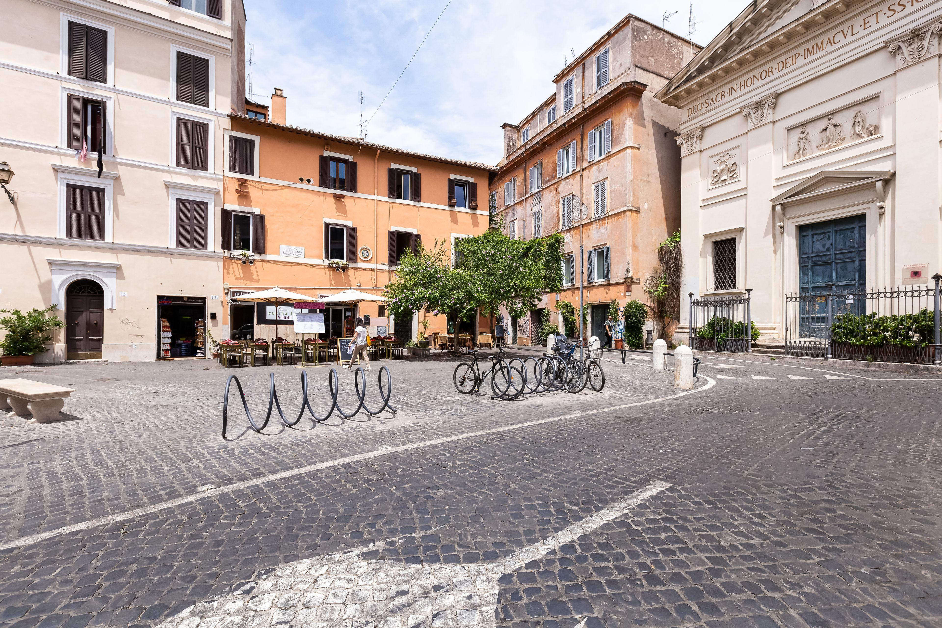 Tankara Suite, Rome